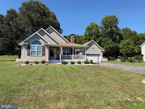 35566 Golf Course Dr, Mechanicsville, MD 20659