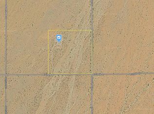 6781 E Cholla Dr, Yucca, AZ 86438