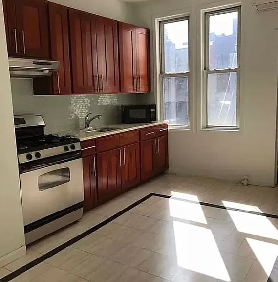 1122 47th Ave #3L — Photo 8