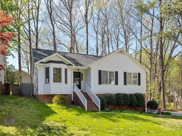 112 Rock Pointe Ln, Cary, NC 27513