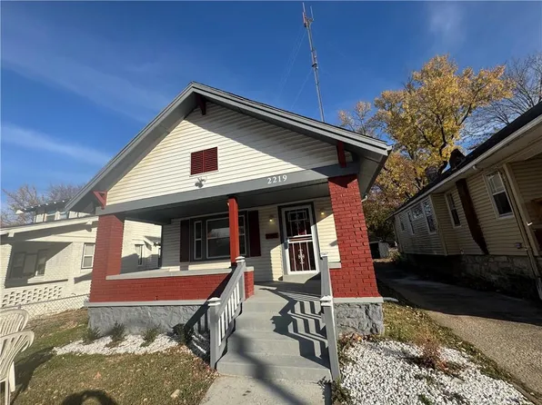 2219 Drury Ave, Kansas City, MO 64127