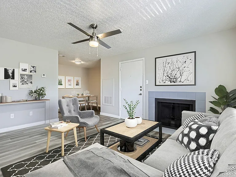 Rise Hillcrest — Photo 2