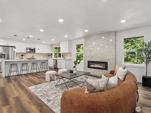 4th image of 4103 204th Avenue NE