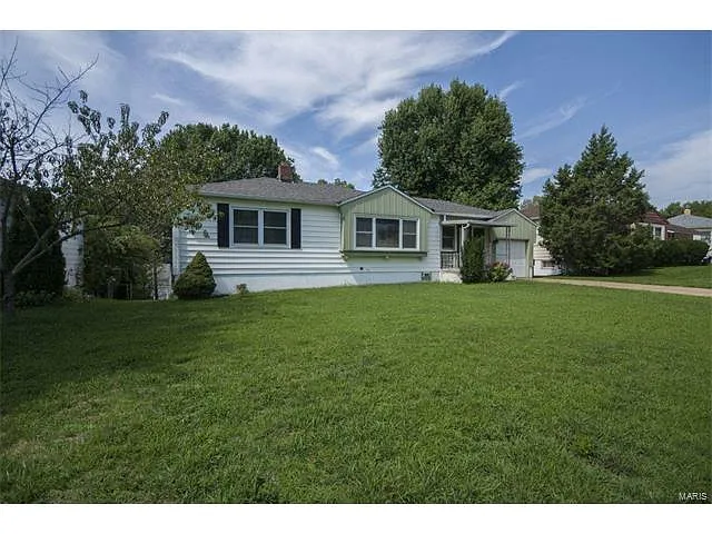 9324 Atwood Dr photo 1