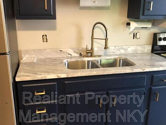 3rd image of 3 Willow St Unit 2
