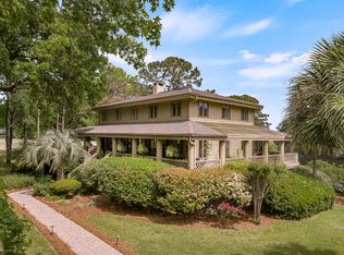 906 Plantation Ln, Mount Pleasant, SC 29464