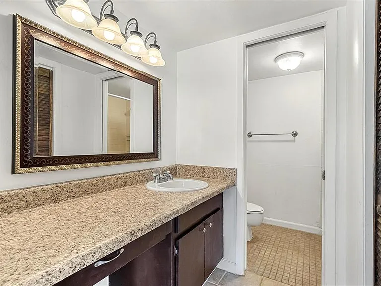 108 Woodlands Ct #108 — Photo 15