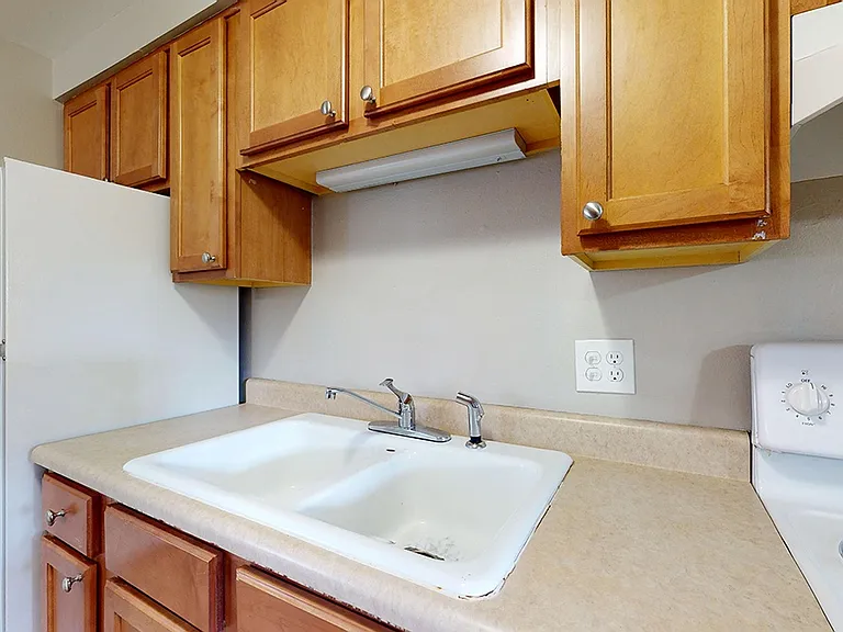 Carousel Apartments — Photo 11