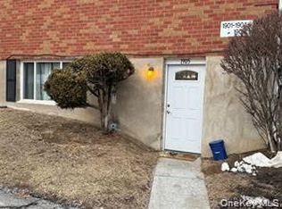 1905 Parr Lake Dr #19E, Newburgh, NY 12550