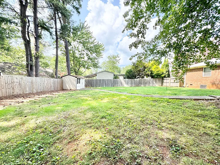 5303 Ainsworth Dr — Photo 17