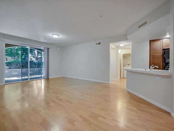 3rd image of 809 Auzerais Ave #1-149