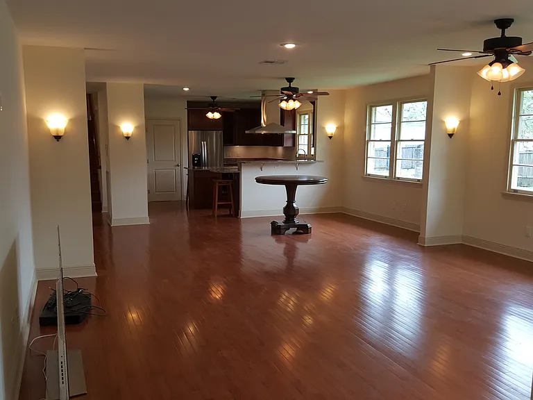 6021 Canal Blvd — Photo 6