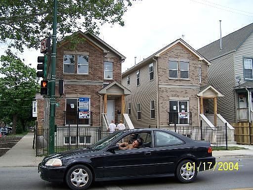 2nd image of 3754 W Diversey Ave