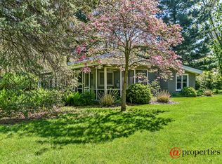 17301 Lotus Ln, New Buffalo, MI 49117