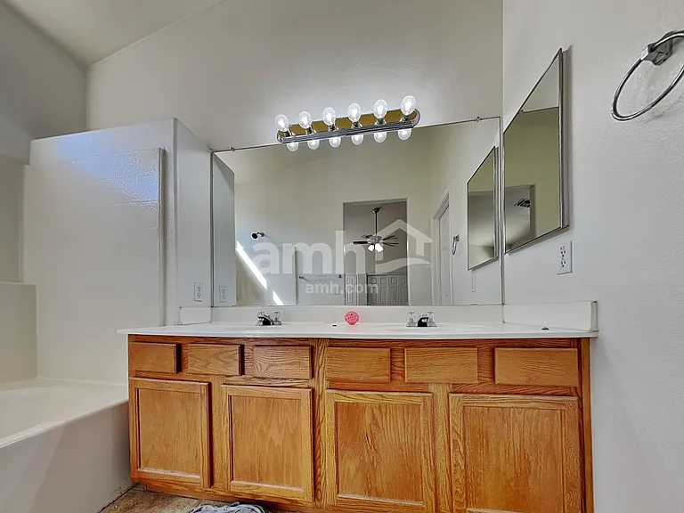 8953 E Capri Ave — Photo 10