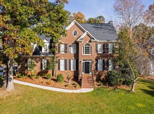102 Calm Winds Ct, Cary, NC 27513