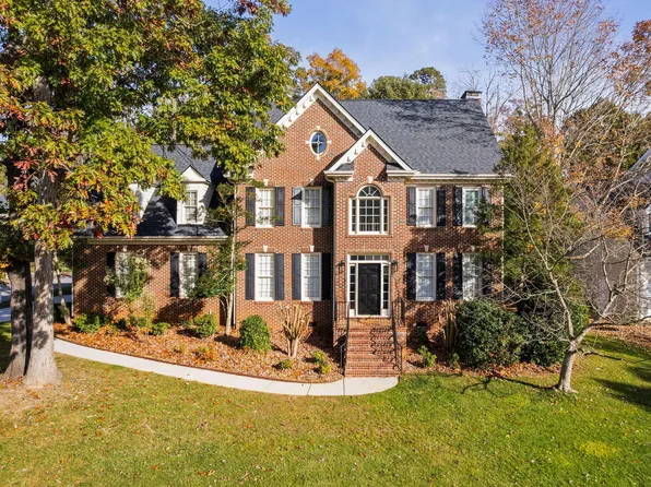 102 Calm Winds Ct, Cary, NC 27513