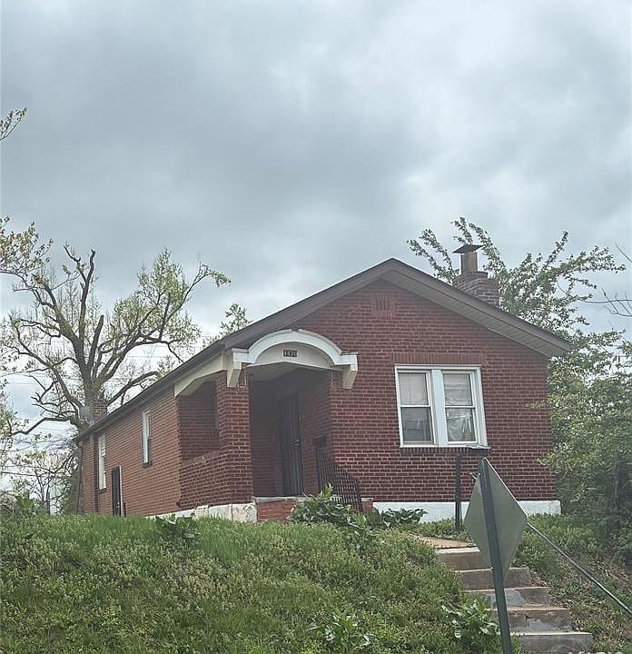 1st image of 4470 Bessie Ave