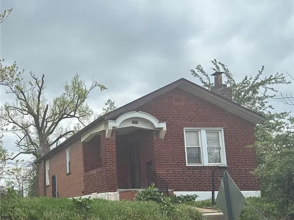 4470 Bessie Ave, Saint Louis, MO 63115