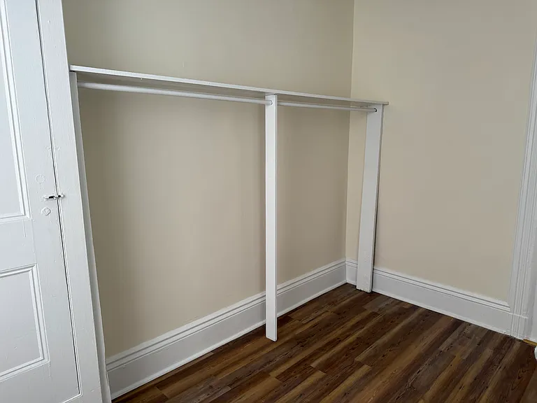 702 Willow Ave #4 — Photo 8