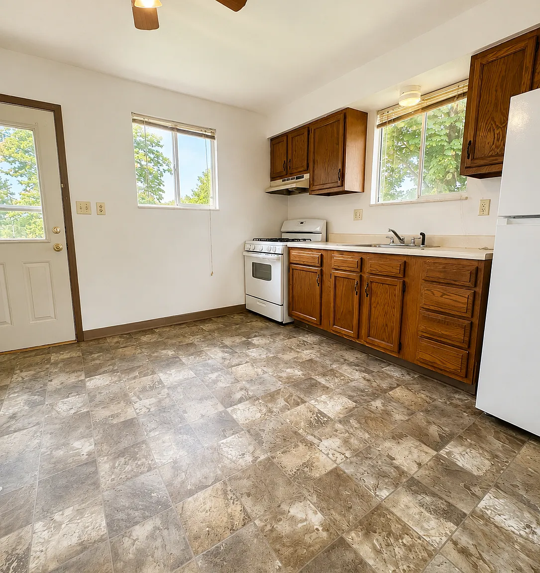 2 bed, $995 — Photo 2