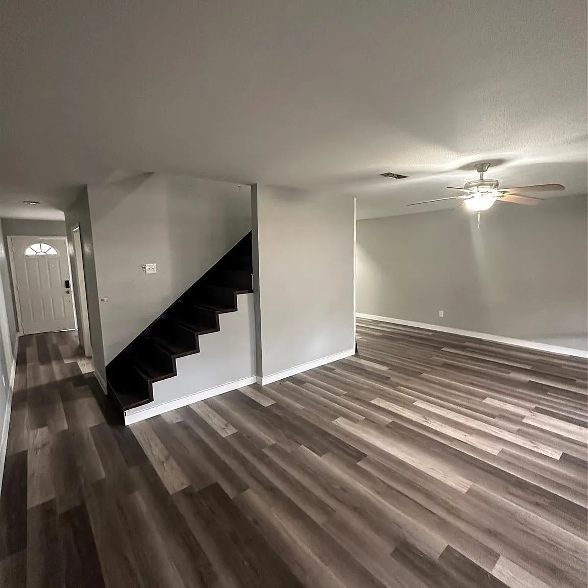 3 bed, 2.5 bath, 1370 sqft, $1,695 — Photo 4
