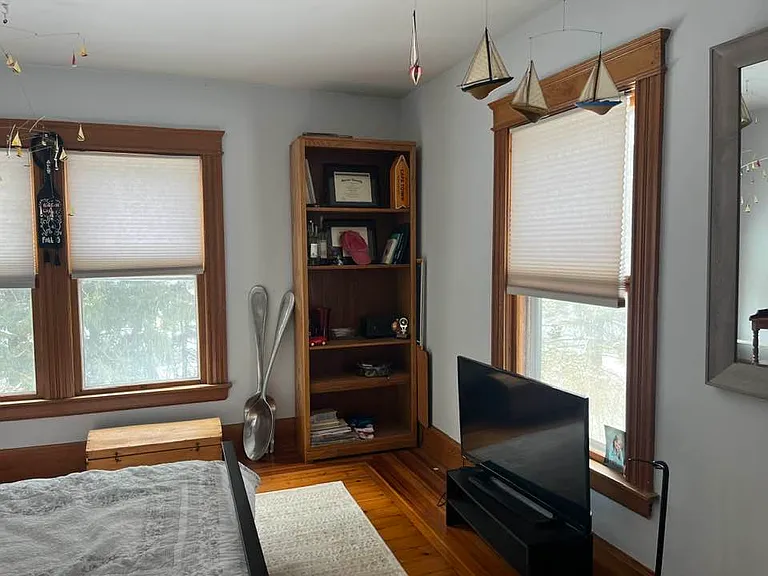 More northeast bedroom.