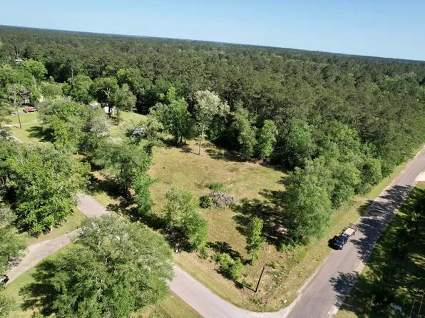 13595 Moss Hill Dr, Beaumont, TX 77713