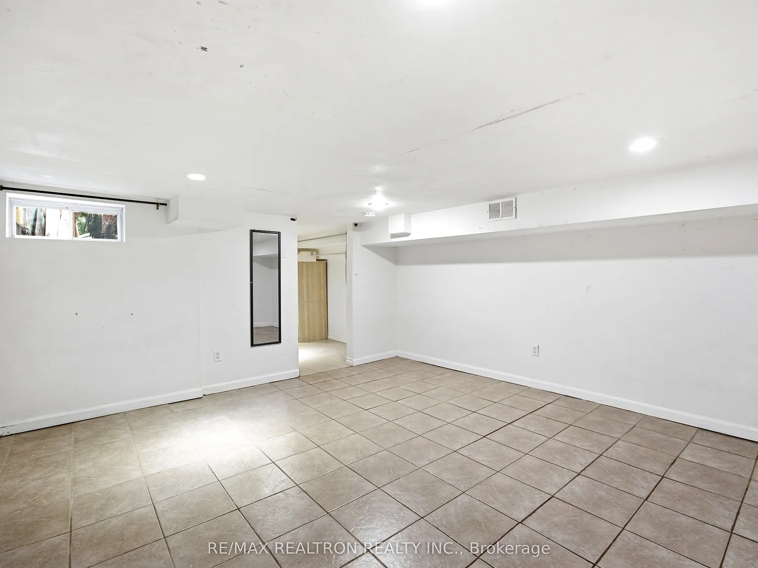 Studio, $1,150 — Photo 4