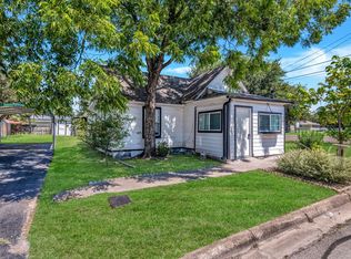 107 E 11th St #1, Kemp, TX 75143