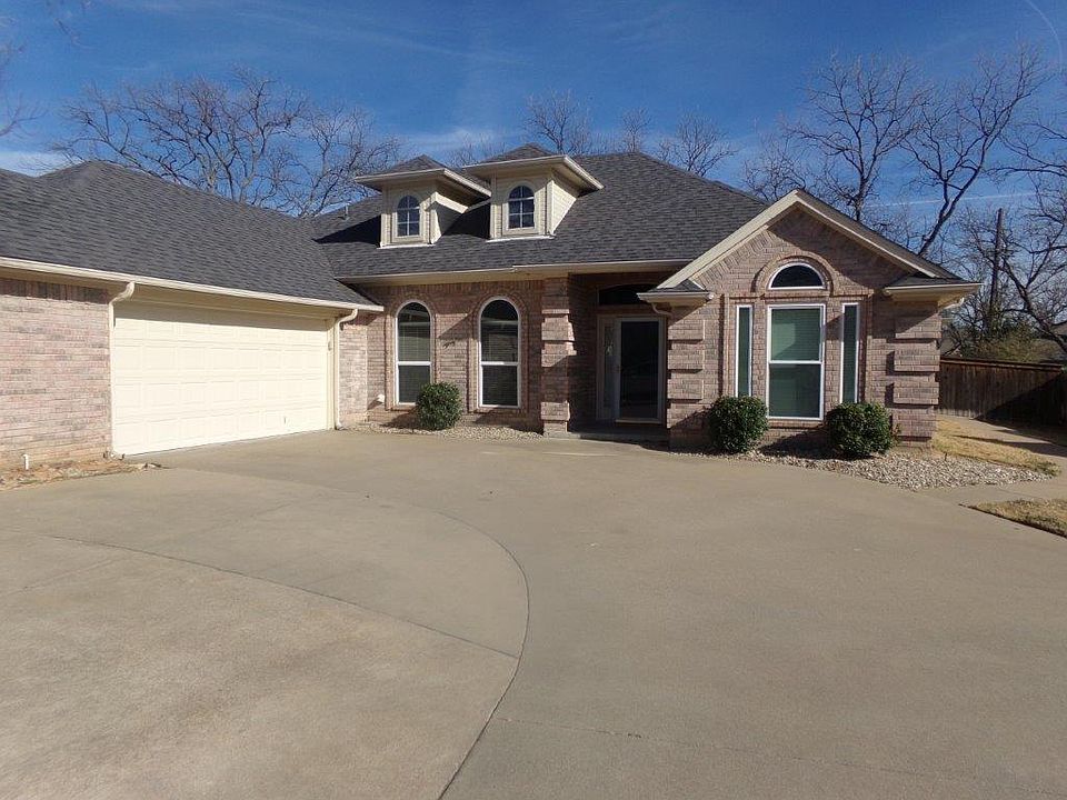 1st image of 9001 Pleasant Hill Dr