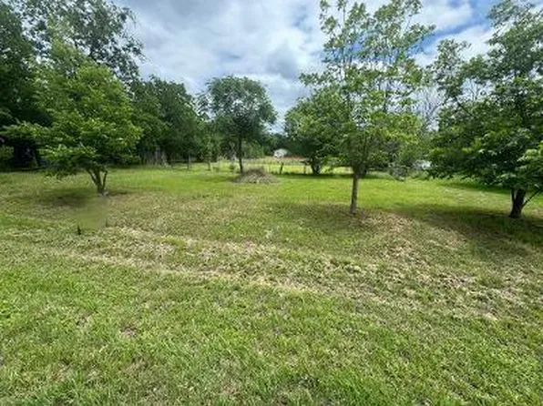 Yegua St, Lexington, TX 78947