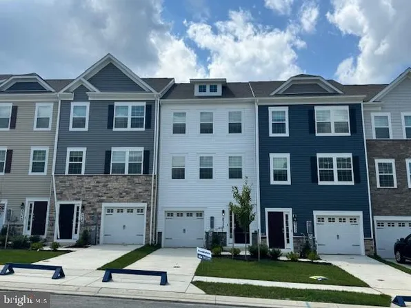 8348 Dieter Dr, Rosedale, MD 21237
