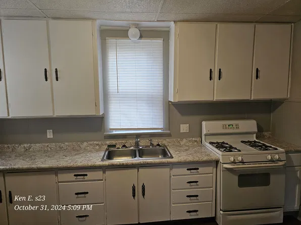 1601 S Main St APT A, Elkhart, IN 46516