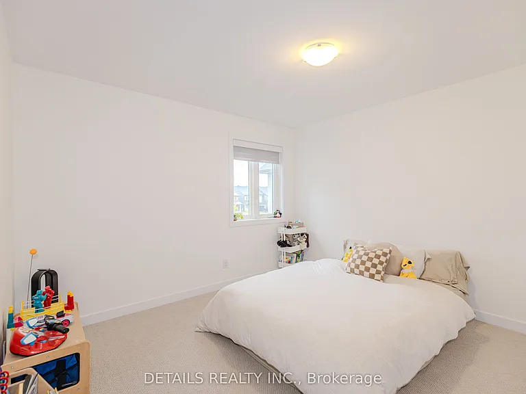 67 Viceroy Mews — Photo 26