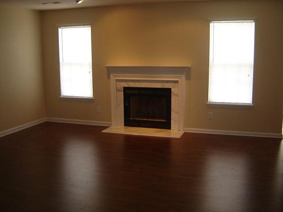 laminate wood in living rm