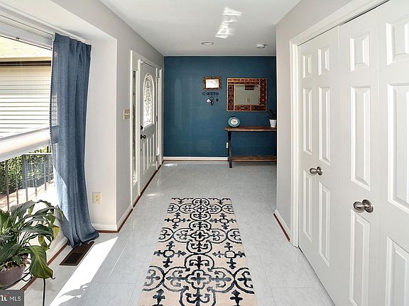 4th image of 9735 S Park Cir