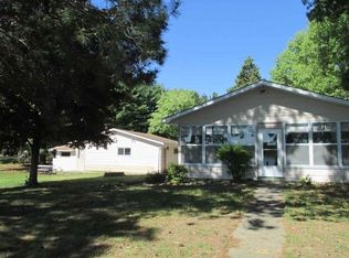 224 Carriage Rd, Montello, WI 53949