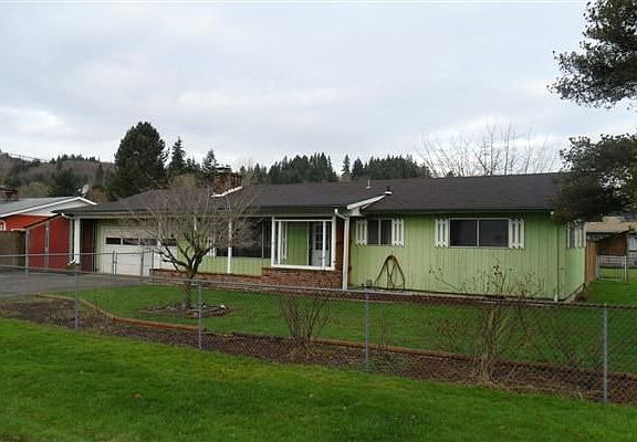 2nd image of 200 Ponderosa Dr