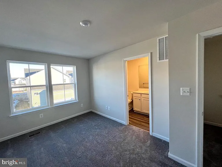 1326 Cedar Valley Rd — Photo 7