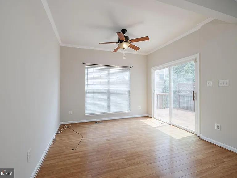 5319 Waldo Dr — Photo 17
