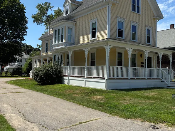 10 Barrows St Floor 3, Middleboro, MA 02346
