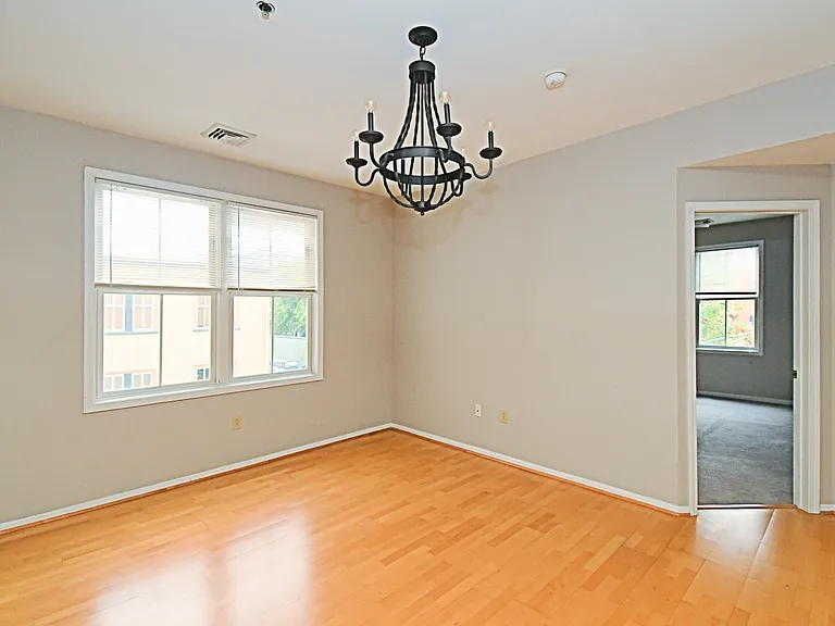 154 Bridge St #D — Photo 12