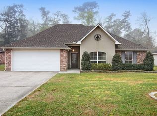 9964 Petersburg Dr, Denham Springs, LA 70706