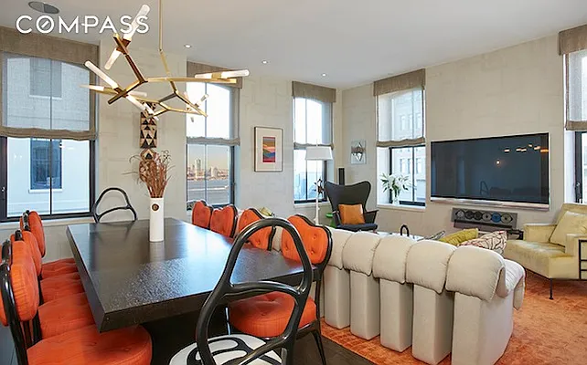 Sold by Compass | media 1