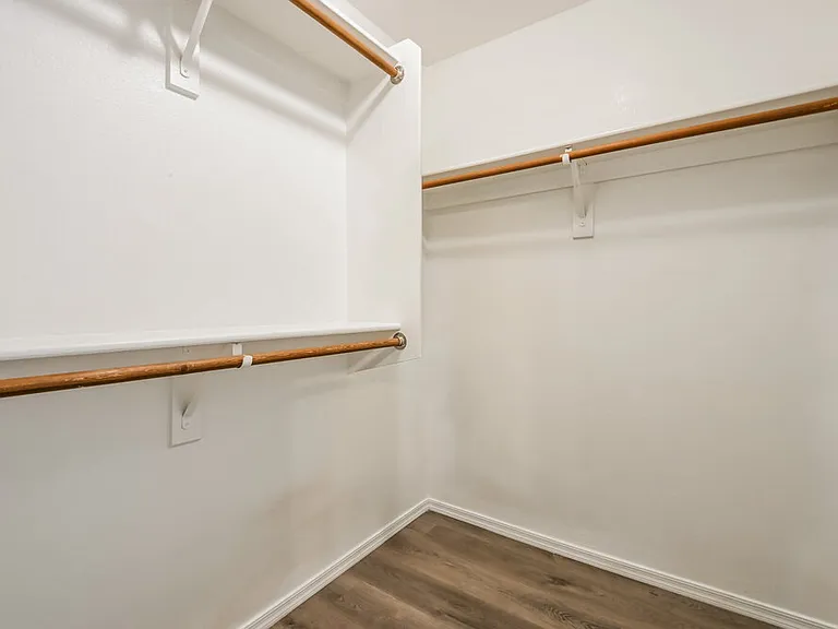 1036 W Olive Ave — Photo 12