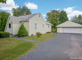 7815 Brookbank Rd, Willowbrook, IL 60527