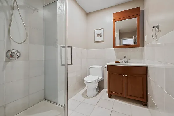 Sold by Avenue Sotheby's International Realty | media 6