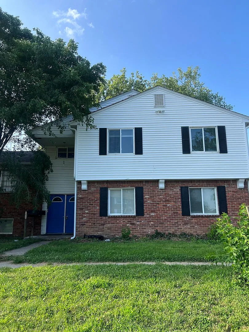 6028 Laurel Hall Dr — Photo 1