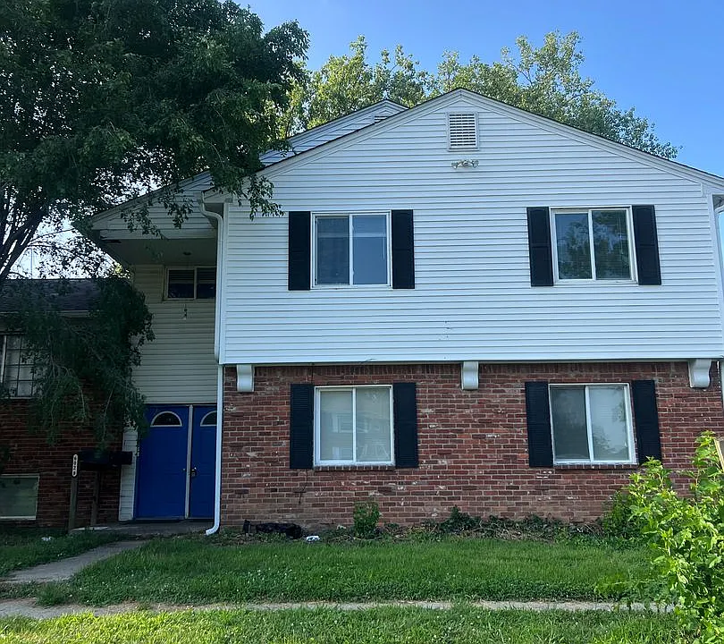 6028 Laurel Hall Dr
